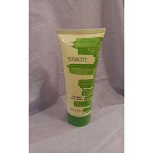 Sex In The City Kiss Perfumed Body Lotion 200ml Instyle Parfums